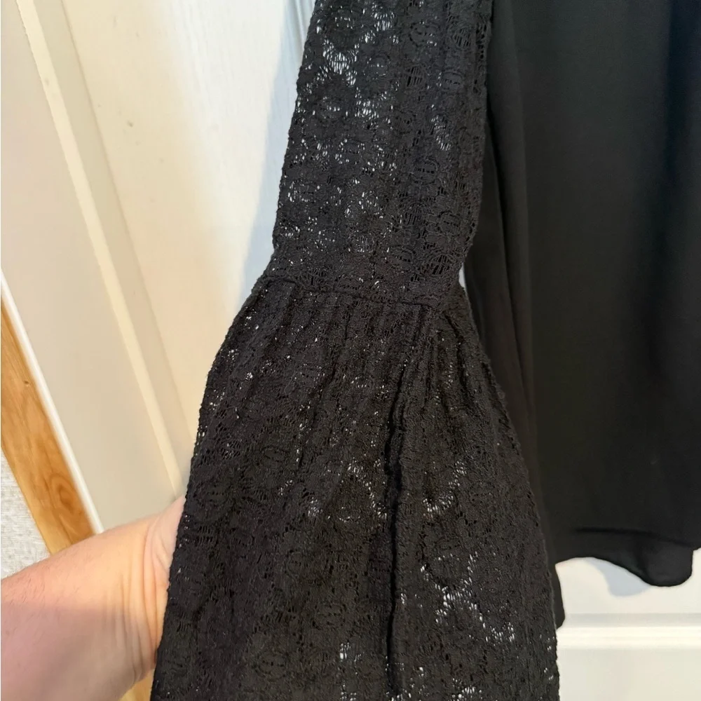LOFT Black Lace Blouse - Picture 4 of 5